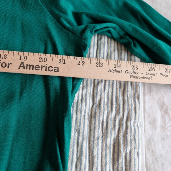 Green Baby It's Cold Outside Graphic Top XL Kim Rogers - Picture 6 of 8